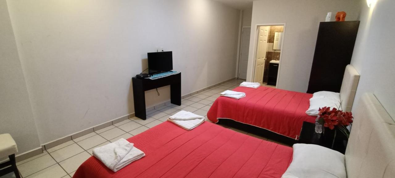 Hotel La Estancia Río Verde エクステリア 写真