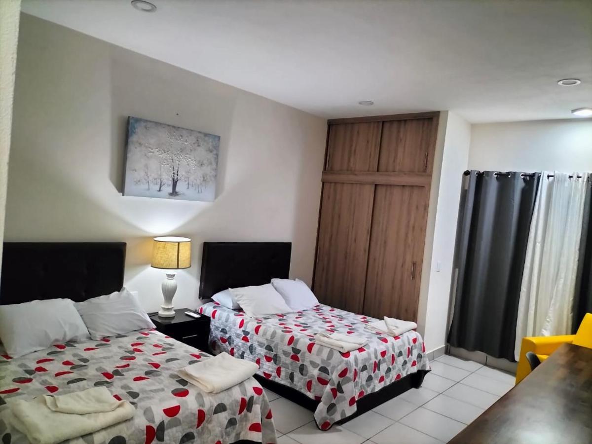 Hotel La Estancia Río Verde エクステリア 写真